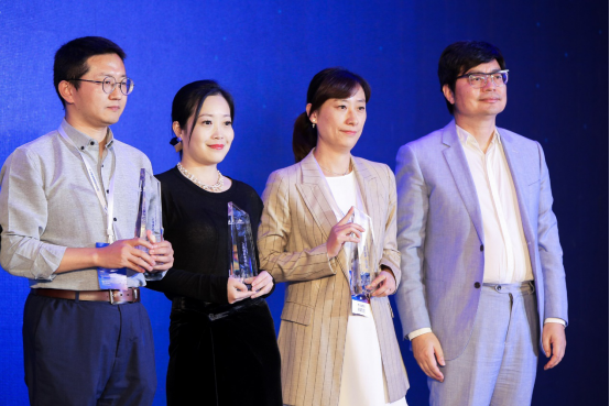 1574400182314742.png 2019中国城市更新论坛金基集团殊荣双至369.png